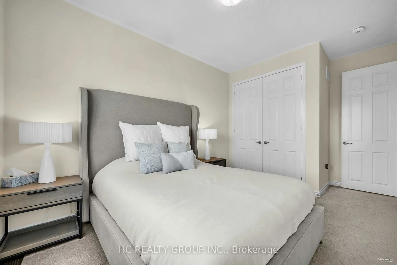 50, Faust, Kleinburg, Vaughan