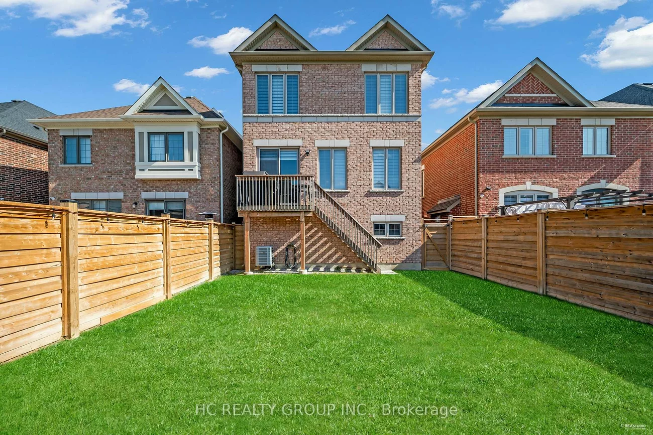 50, Faust, Kleinburg, Vaughan