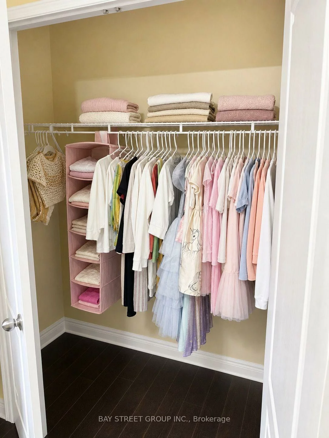 19, Casabel, Vellore Village, Vaughan