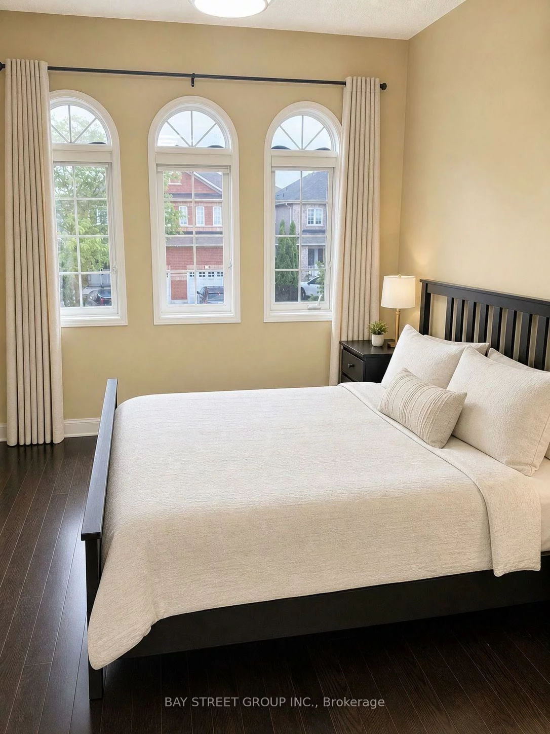 19, Casabel, Vellore Village, Vaughan