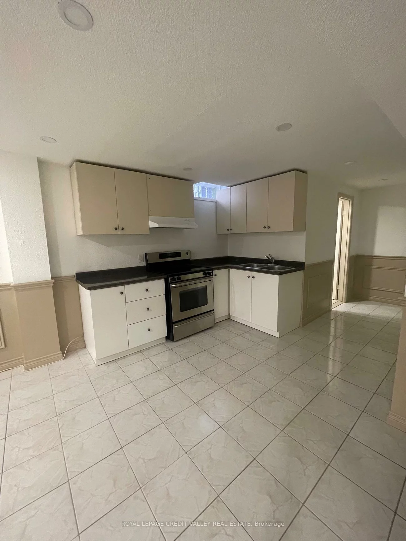 34, Jacana, West Woodbridge, Vaughan