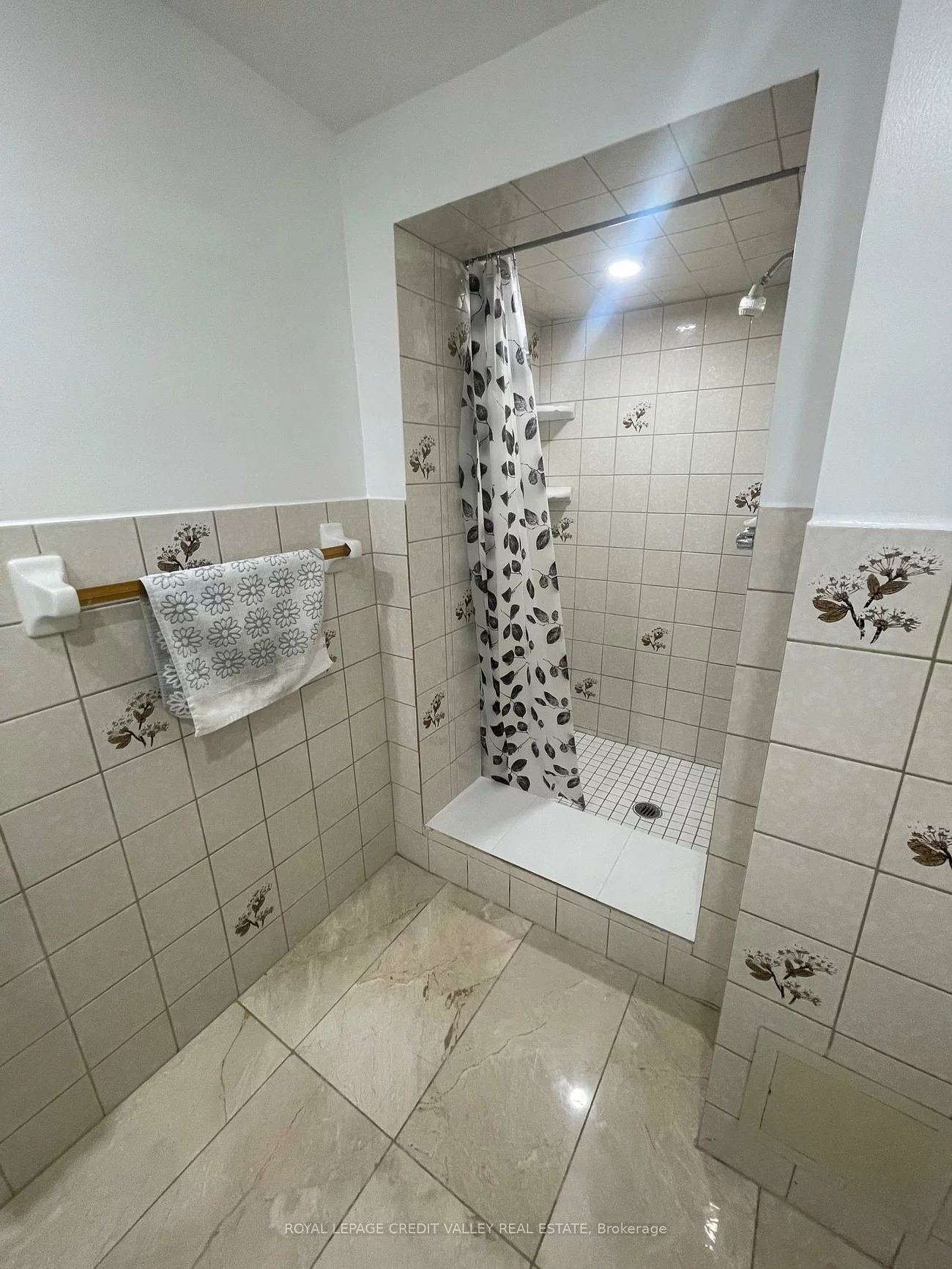 34, Jacana, West Woodbridge, Vaughan