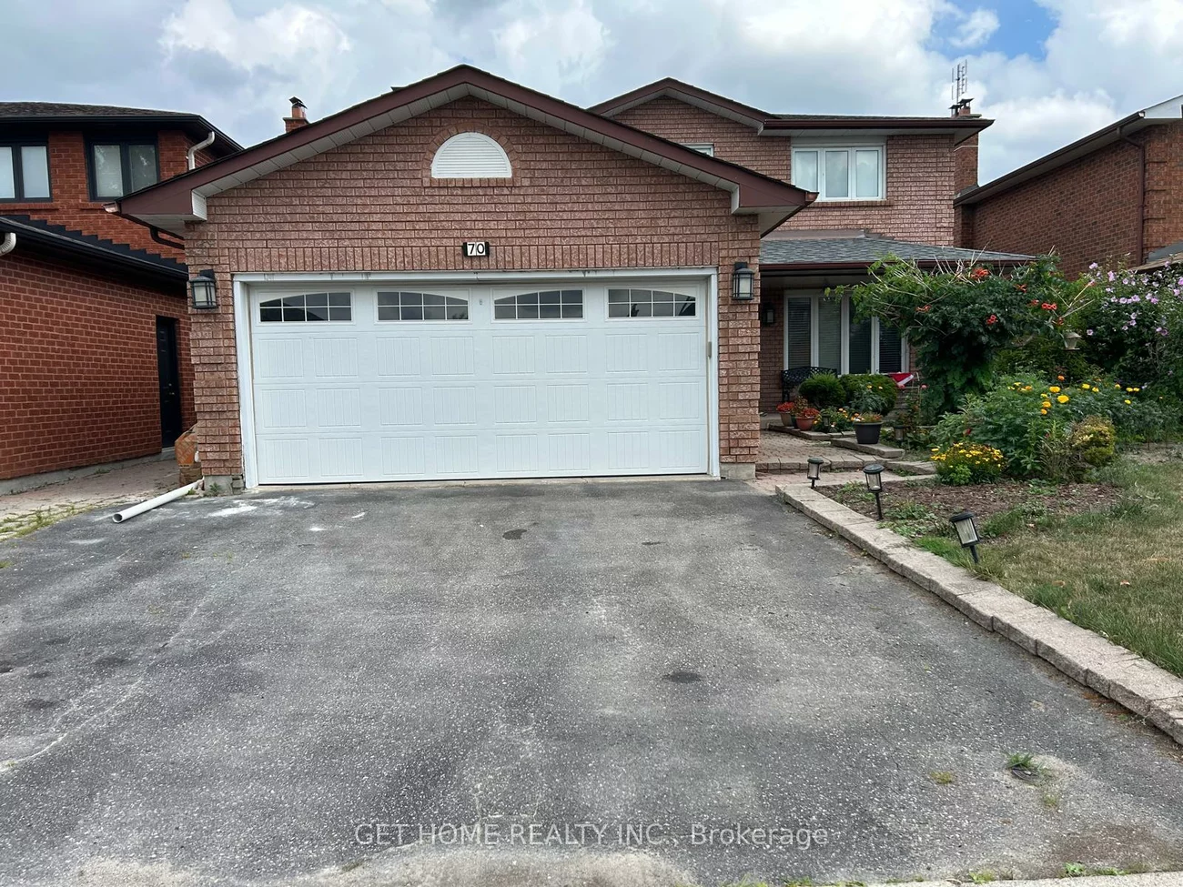 70, Gardner, Maple, Vaughan