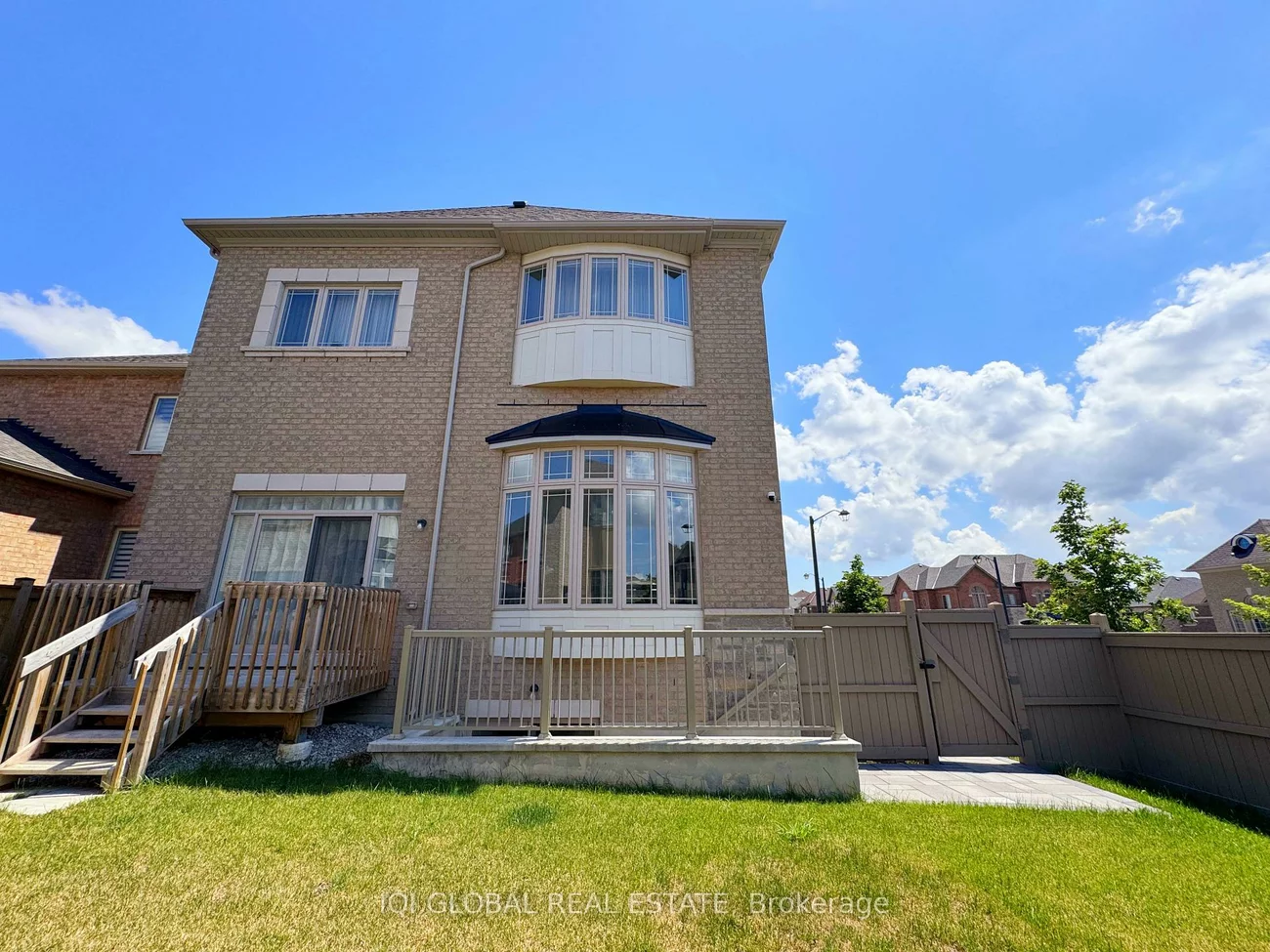 82, Madoc, Vellore Village, Vaughan