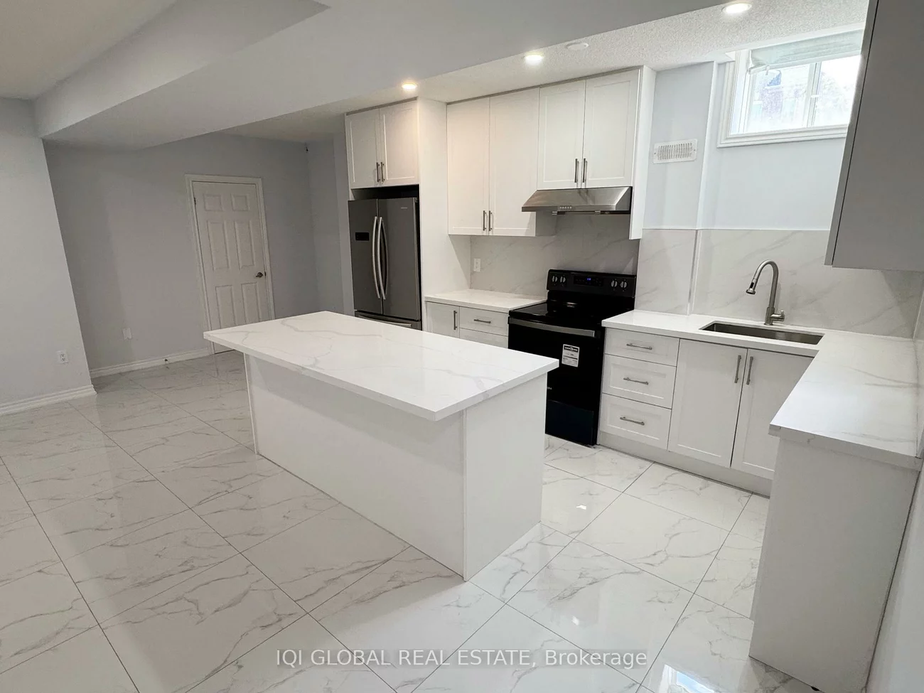 82, Madoc, Vellore Village, Vaughan