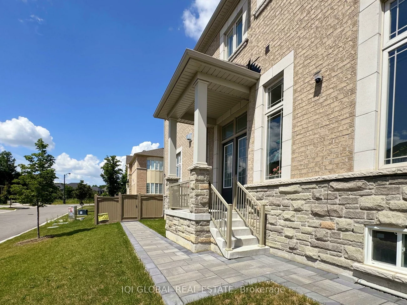 82, Madoc, Vellore Village, Vaughan
