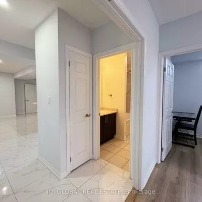 82, Madoc, Vellore Village, Vaughan