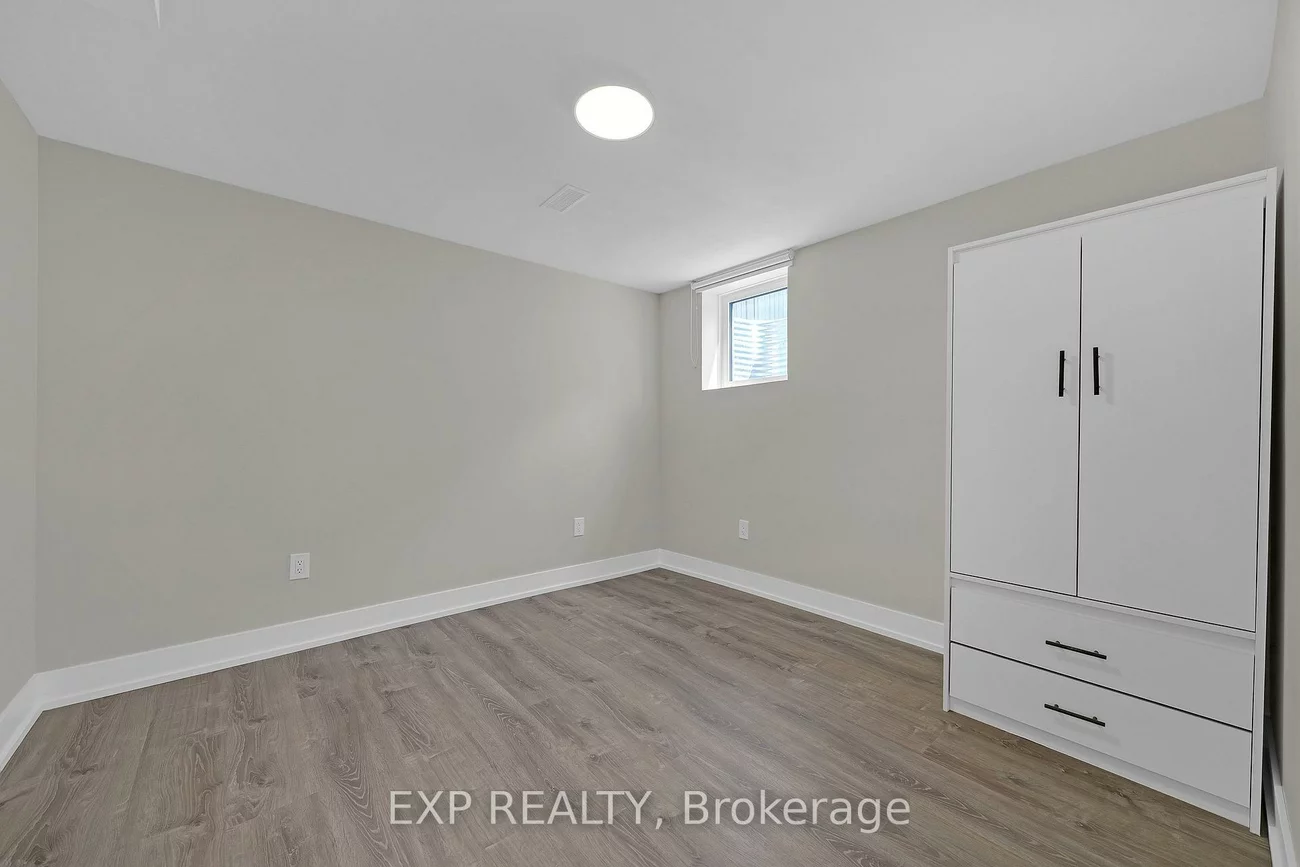 25, La Cassandra, Vellore Village, Vaughan
