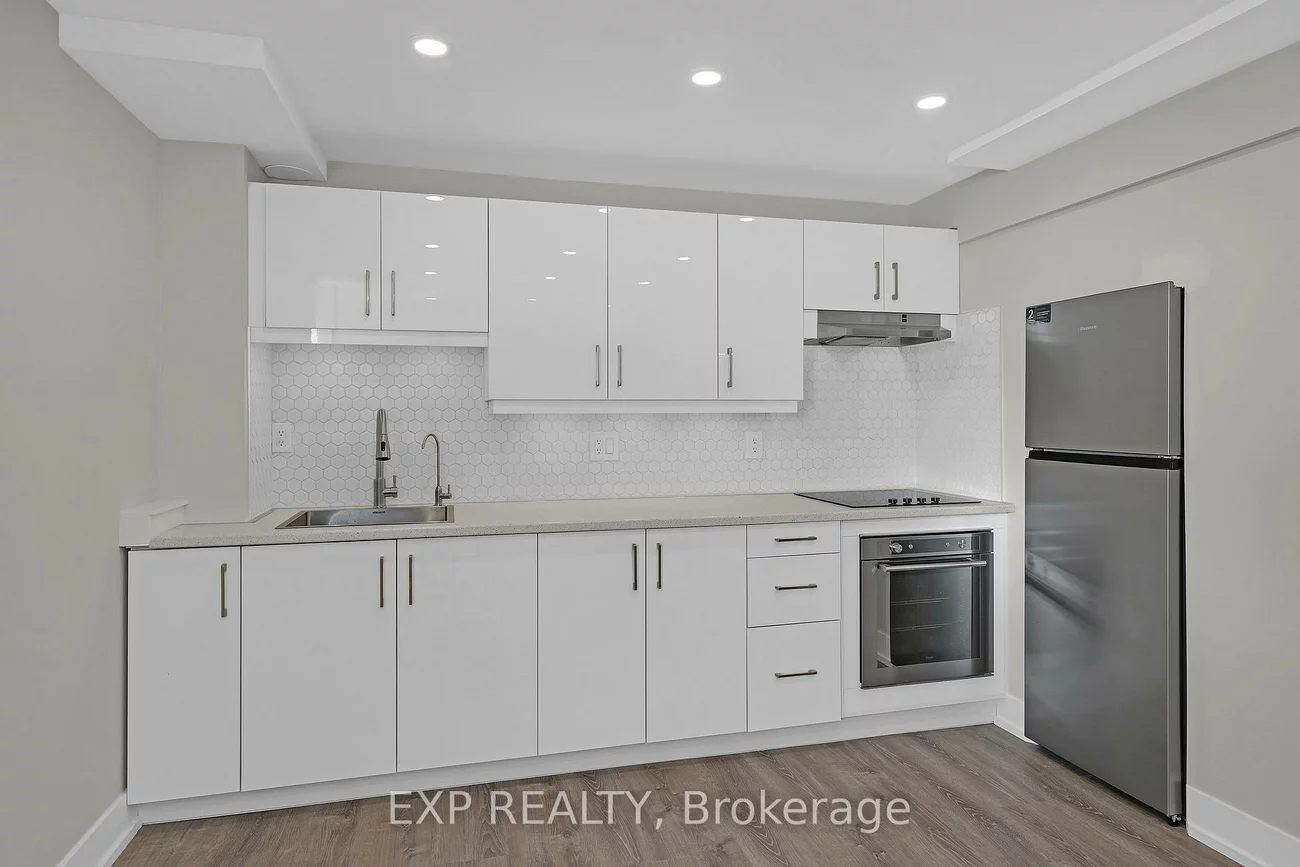 25, La Cassandra, Vellore Village, Vaughan