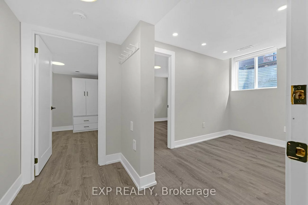 25, La Cassandra, Vellore Village, Vaughan