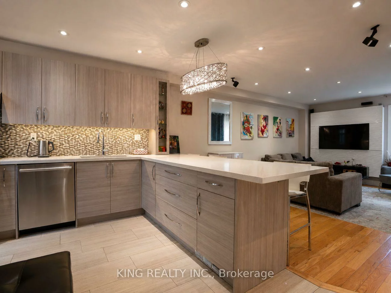 149, Dolce, Vellore Village, Vaughan