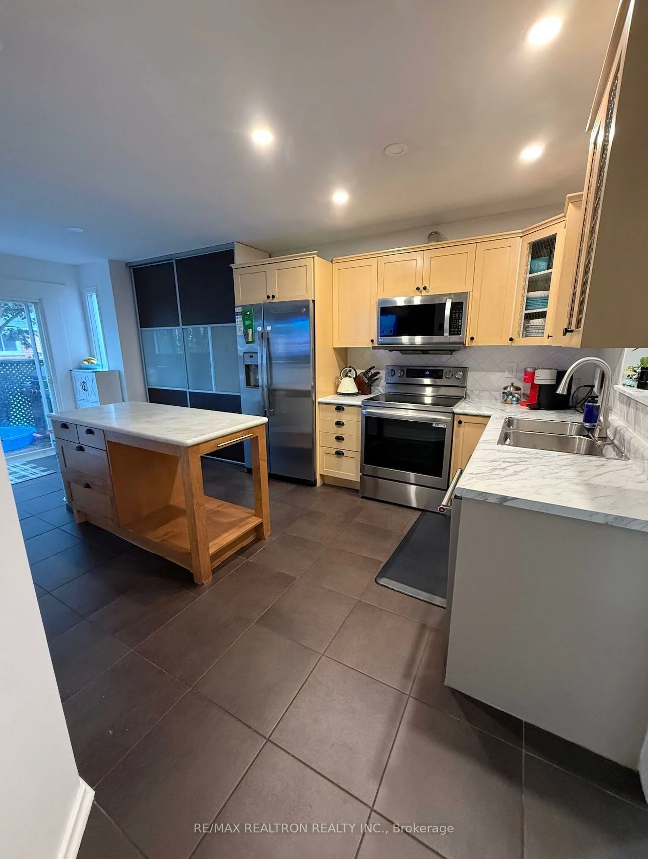 44, Roxborough, Uplands, Vaughan