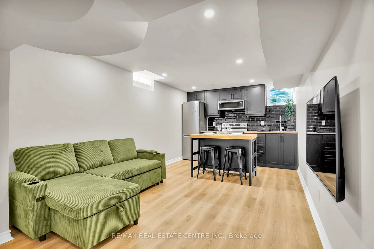 67, Ferdinand, Vellore Village, Vaughan