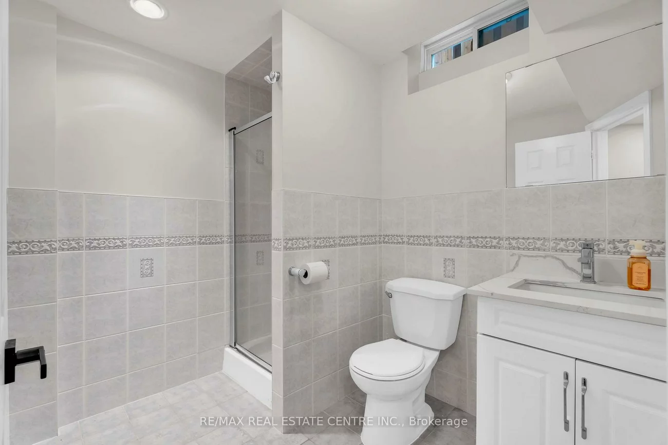 67, Ferdinand, Vellore Village, Vaughan