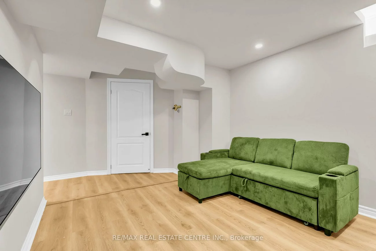 67, Ferdinand, Vellore Village, Vaughan