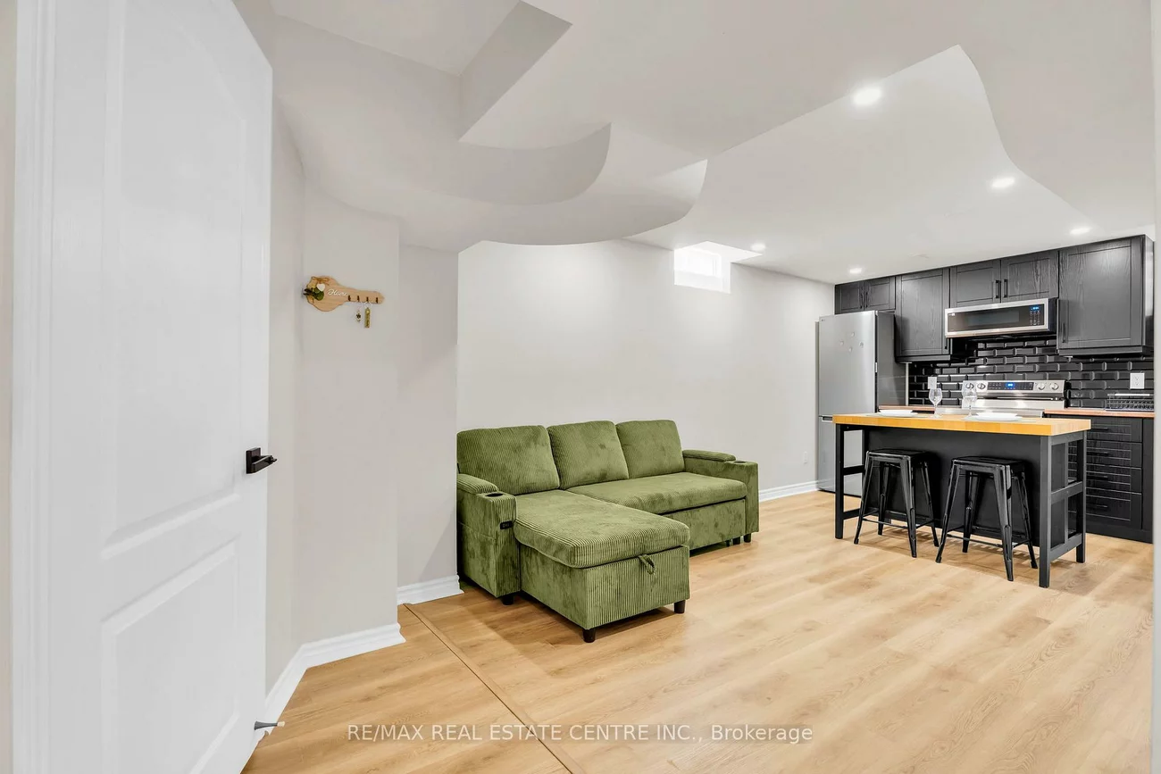 67, Ferdinand, Vellore Village, Vaughan
