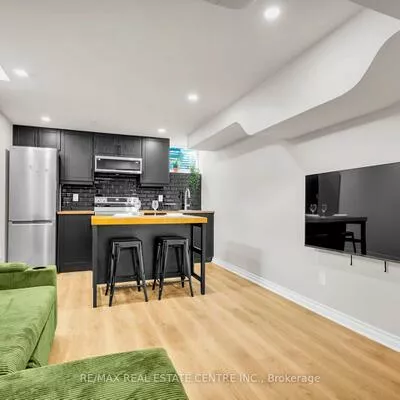 67, Ferdinand, Vellore Village, Vaughan