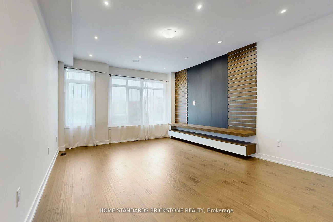 215, Salterton, Rural Vaughan, Vaughan