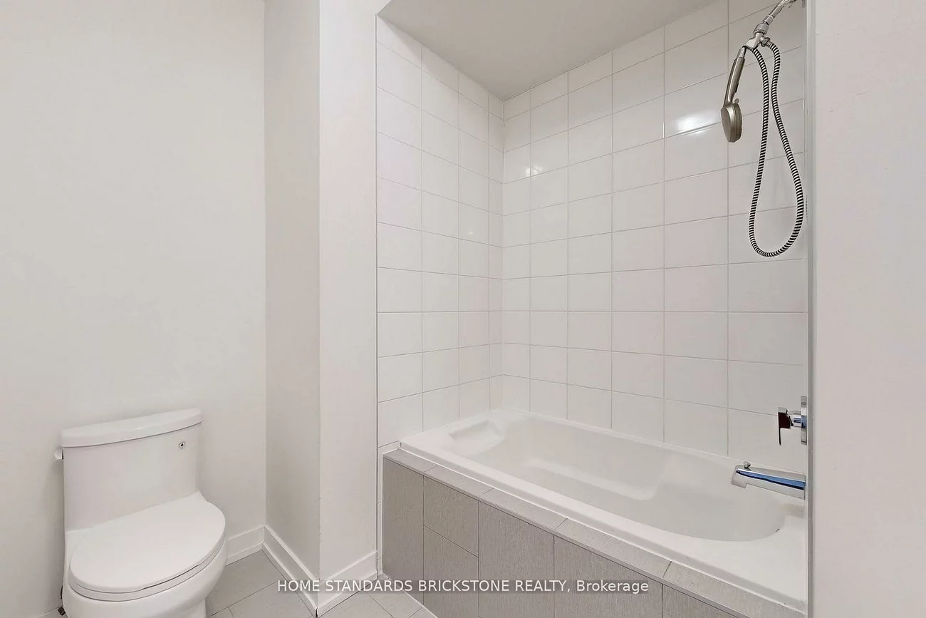 215, Salterton, Rural Vaughan, Vaughan