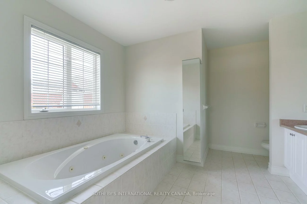 186, Weaver, Kleinburg, Vaughan