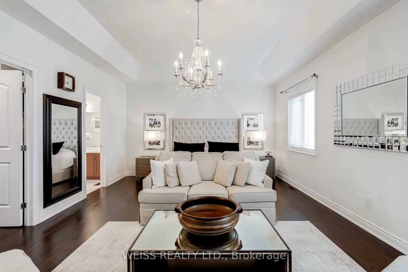 43, Chesney, Kleinburg, Vaughan
