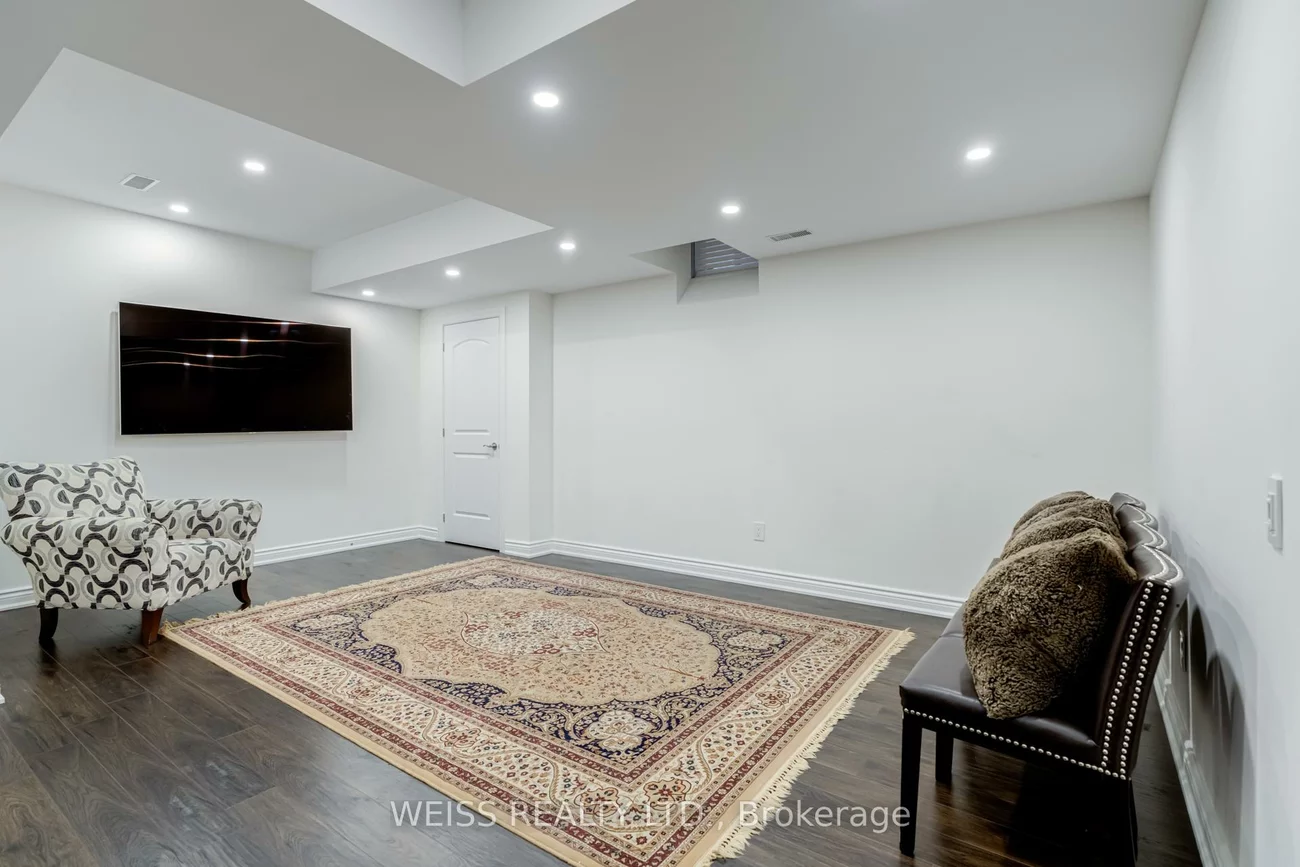 43, Chesney, Kleinburg, Vaughan