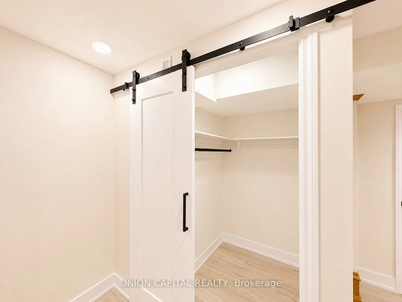 300, Belview, East Woodbridge, Vaughan