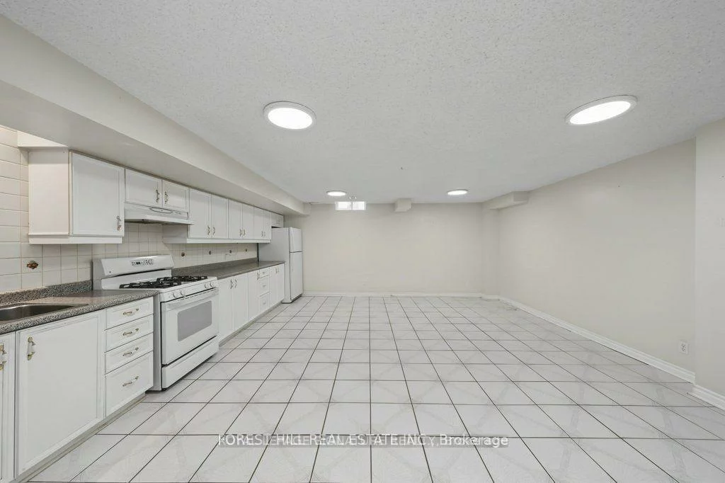 46, Gianmarco, Vellore Village, Vaughan