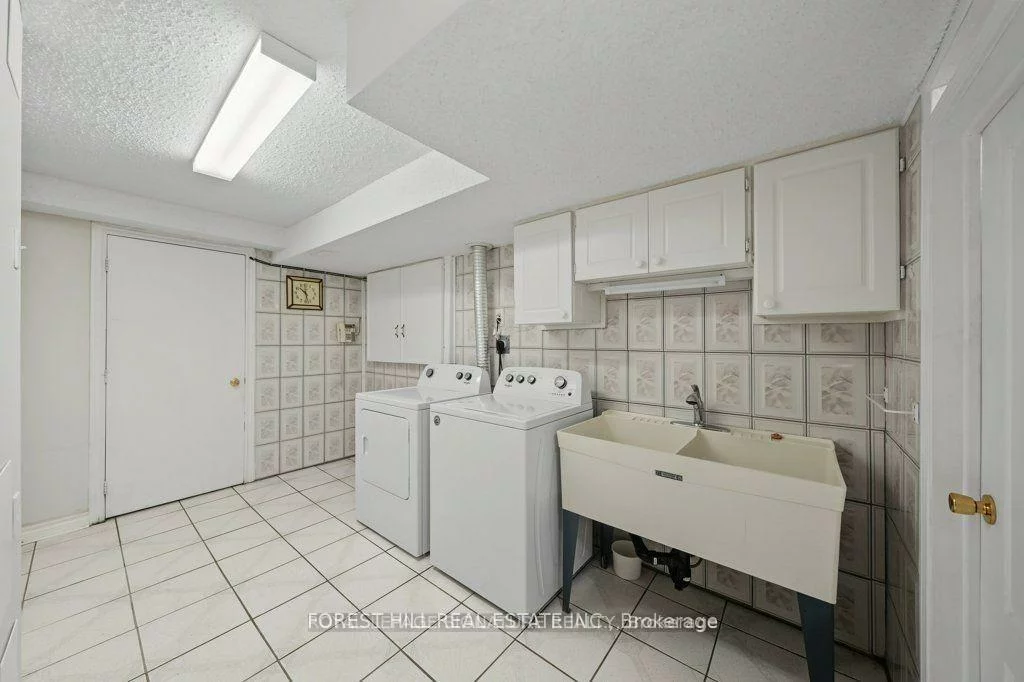 46, Gianmarco, Vellore Village, Vaughan