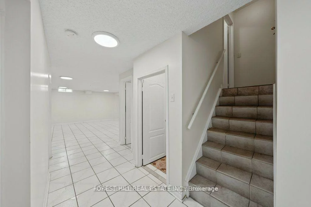 46, Gianmarco, Vellore Village, Vaughan