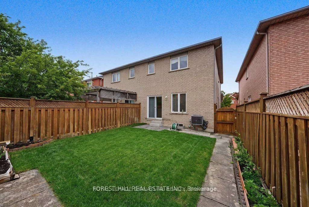 46, Gianmarco, Vellore Village, Vaughan