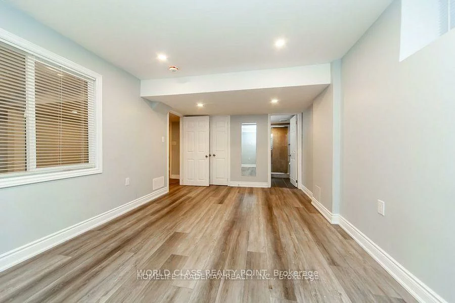 83, Ampezzo, Vellore Village, Vaughan
