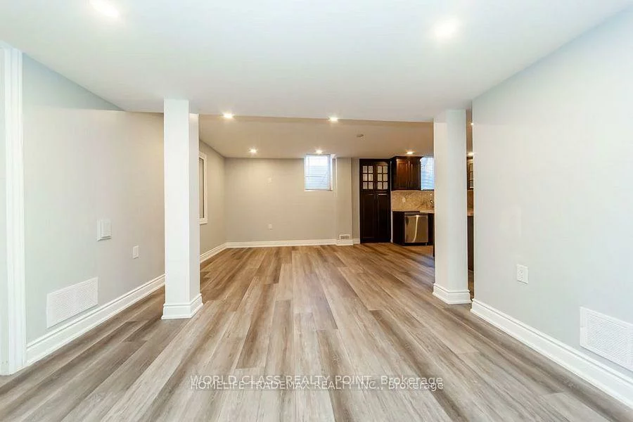 83, Ampezzo, Vellore Village, Vaughan