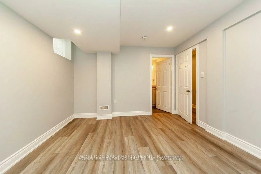 83, Ampezzo, Vellore Village, Vaughan