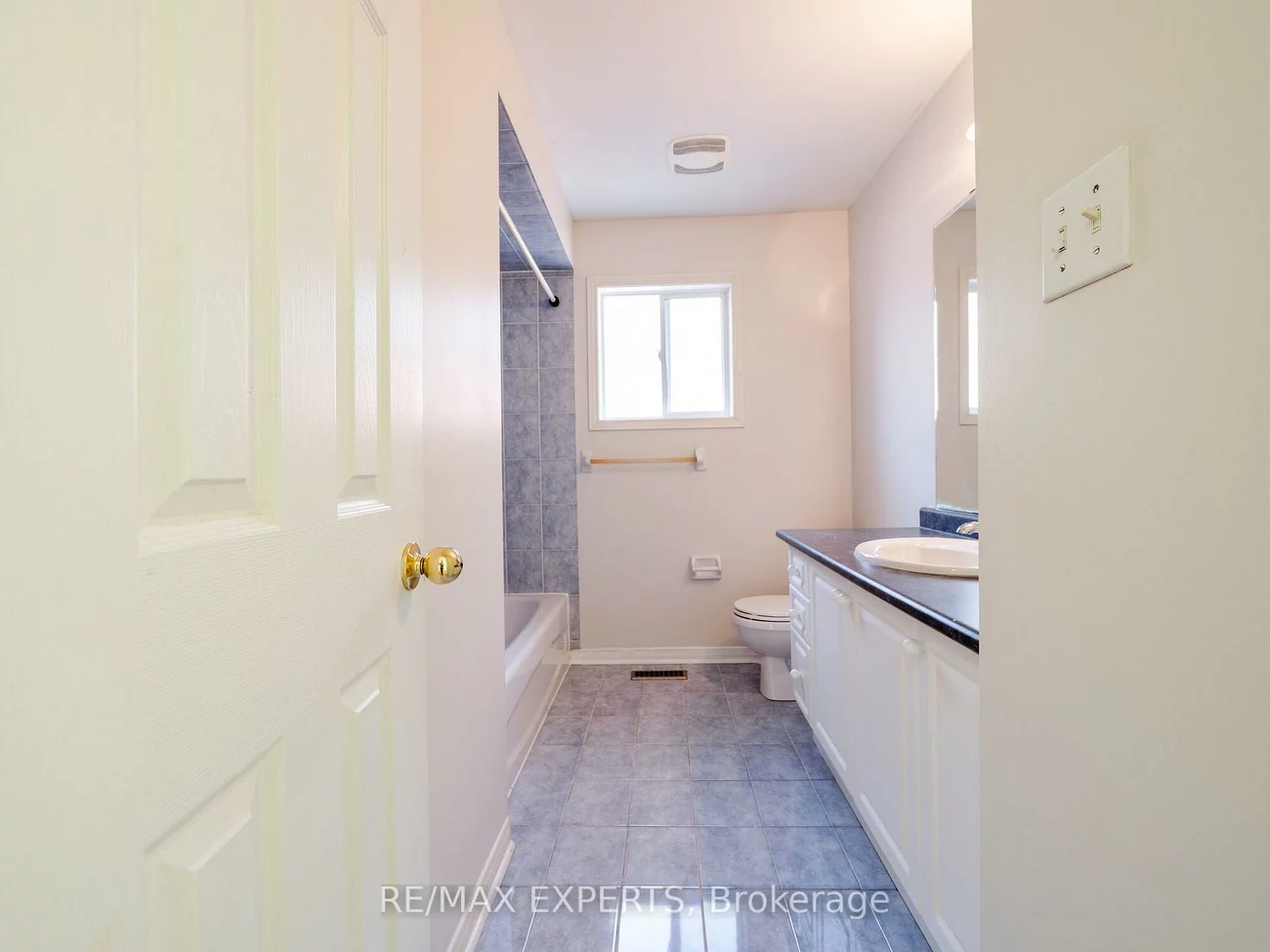 48, Dylan, Vellore Village, Vaughan