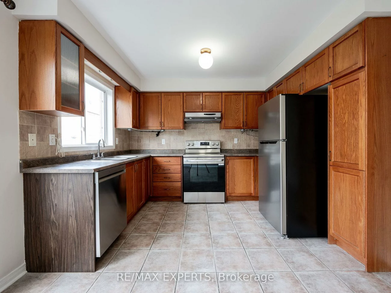 48, Dylan, Vellore Village, Vaughan