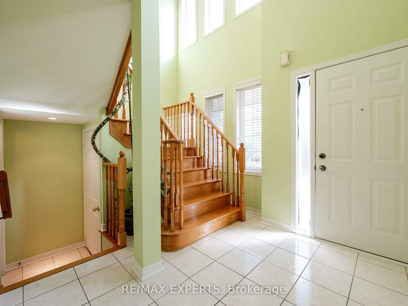 48, Dylan, Vellore Village, Vaughan