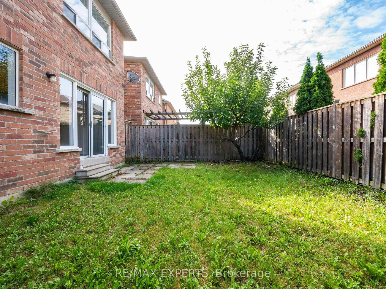 48, Dylan, Vellore Village, Vaughan