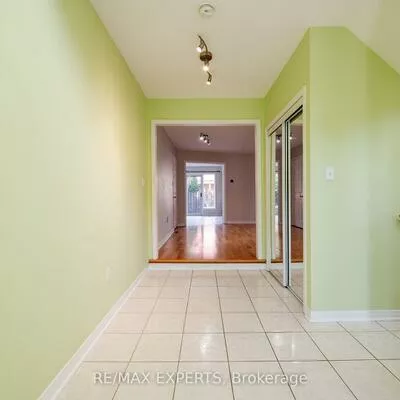 48, Dylan, Vellore Village, Vaughan