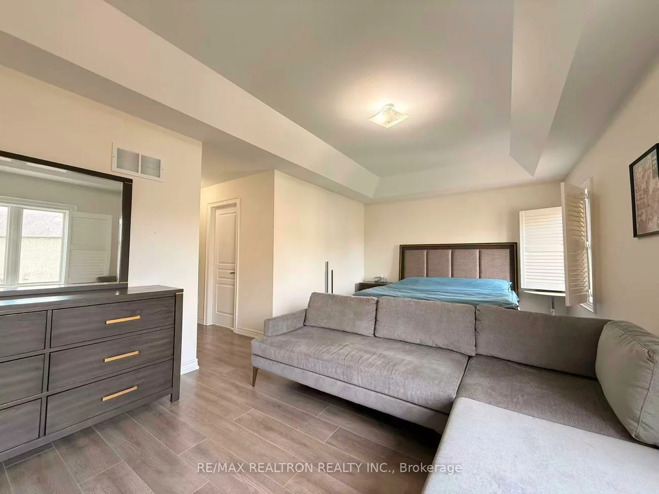 96, Ostrovsky, Vellore Village, Vaughan