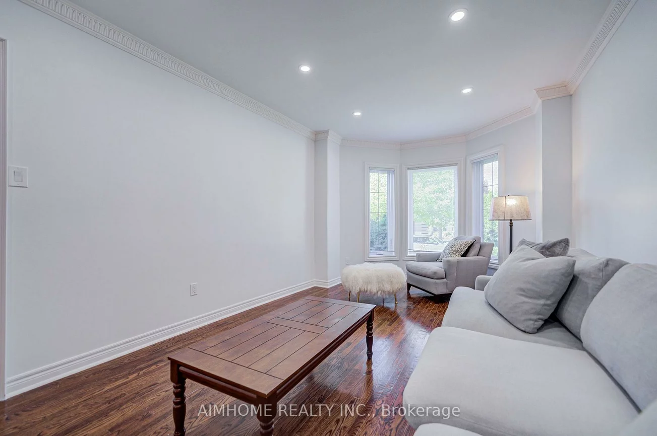 71, Malden, East Woodbridge, Vaughan