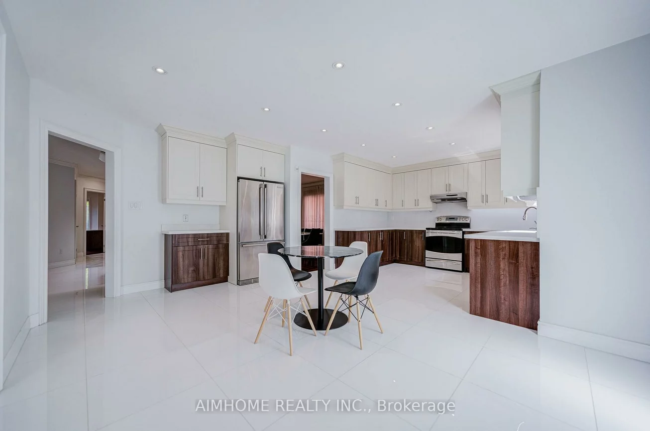 71, Malden, East Woodbridge, Vaughan