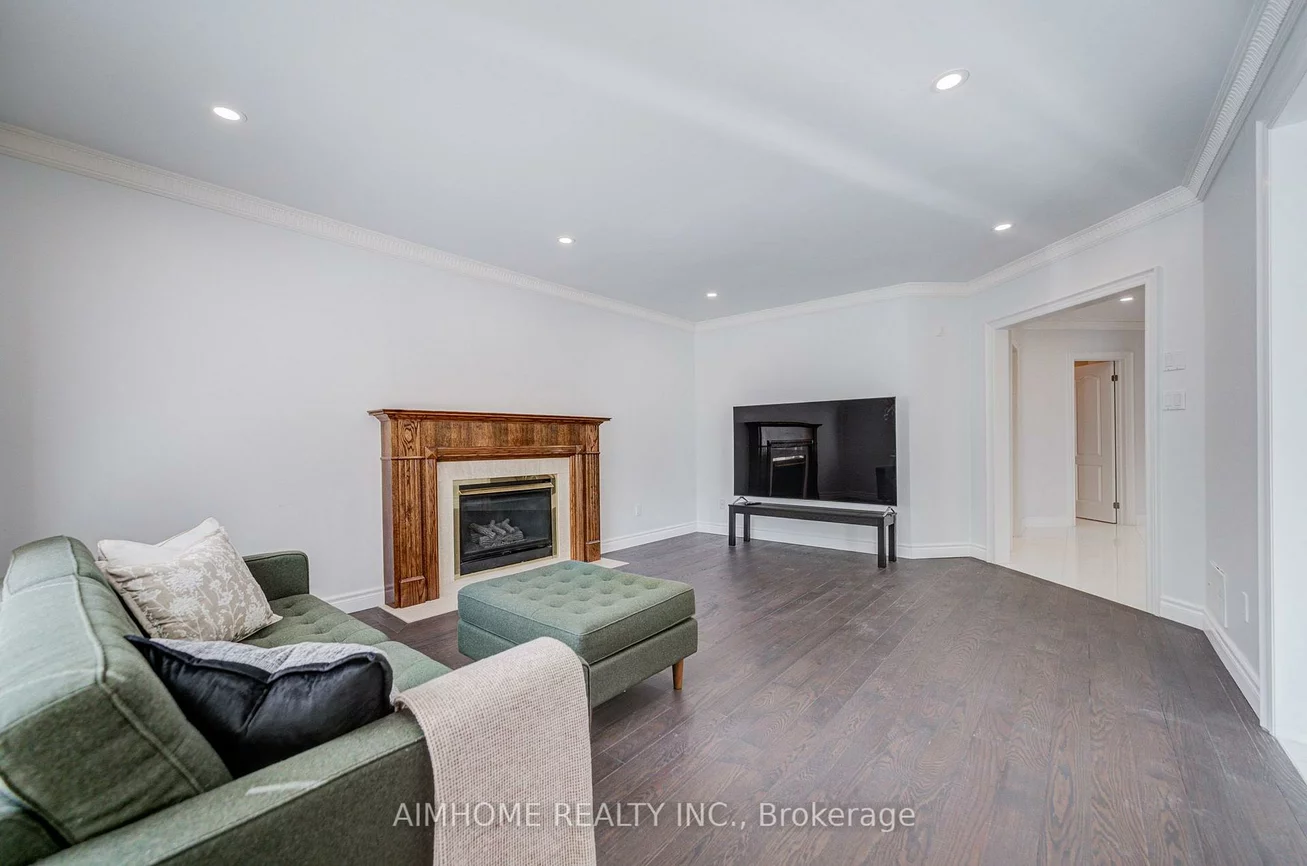 71, Malden, East Woodbridge, Vaughan