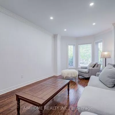 71, Malden, East Woodbridge, Vaughan