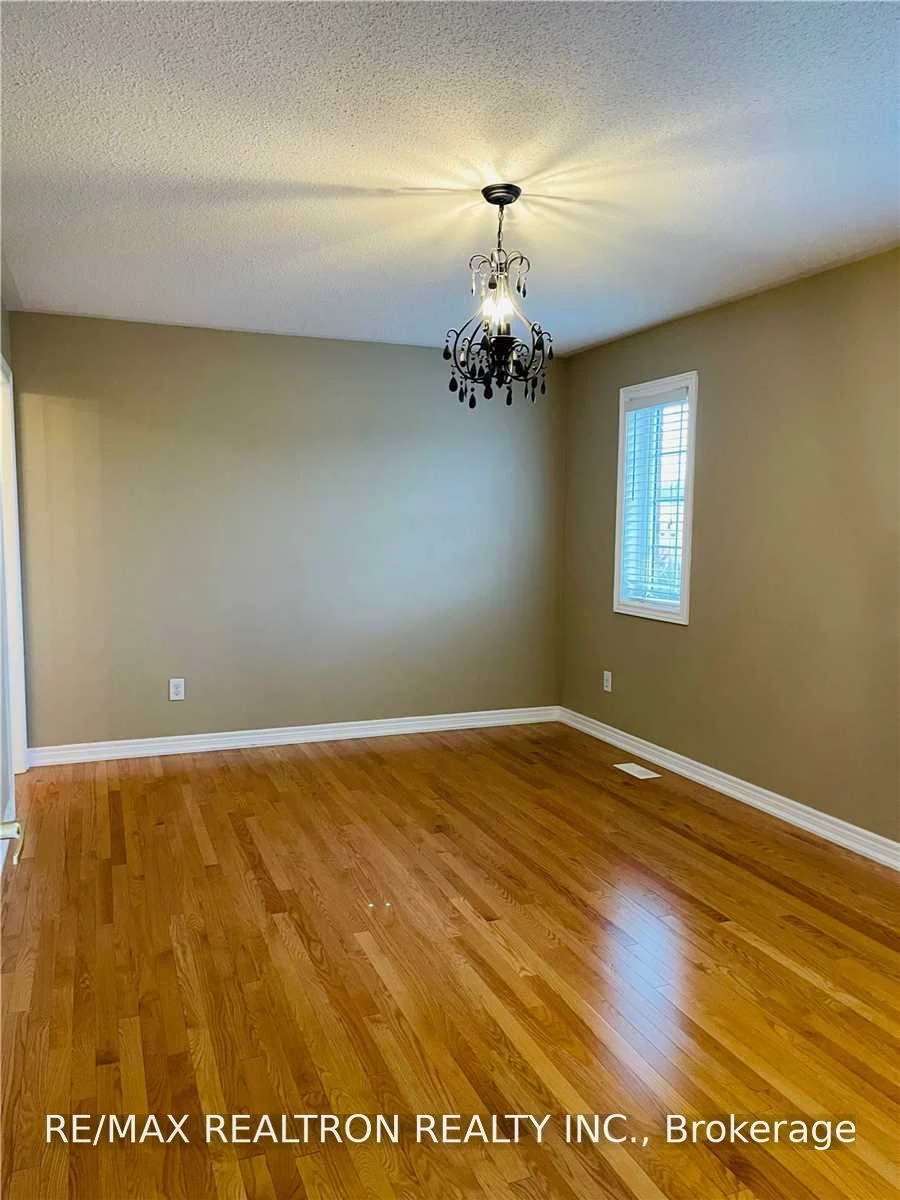 35, Basilica, Vellore Village, Vaughan