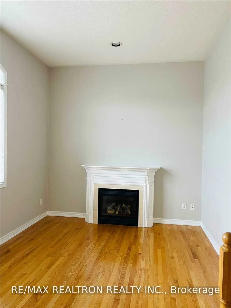 35, Basilica, Vellore Village, Vaughan