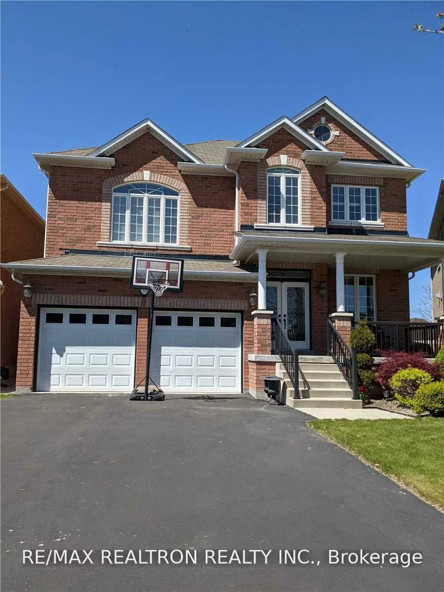 35, Basilica, Vellore Village, Vaughan