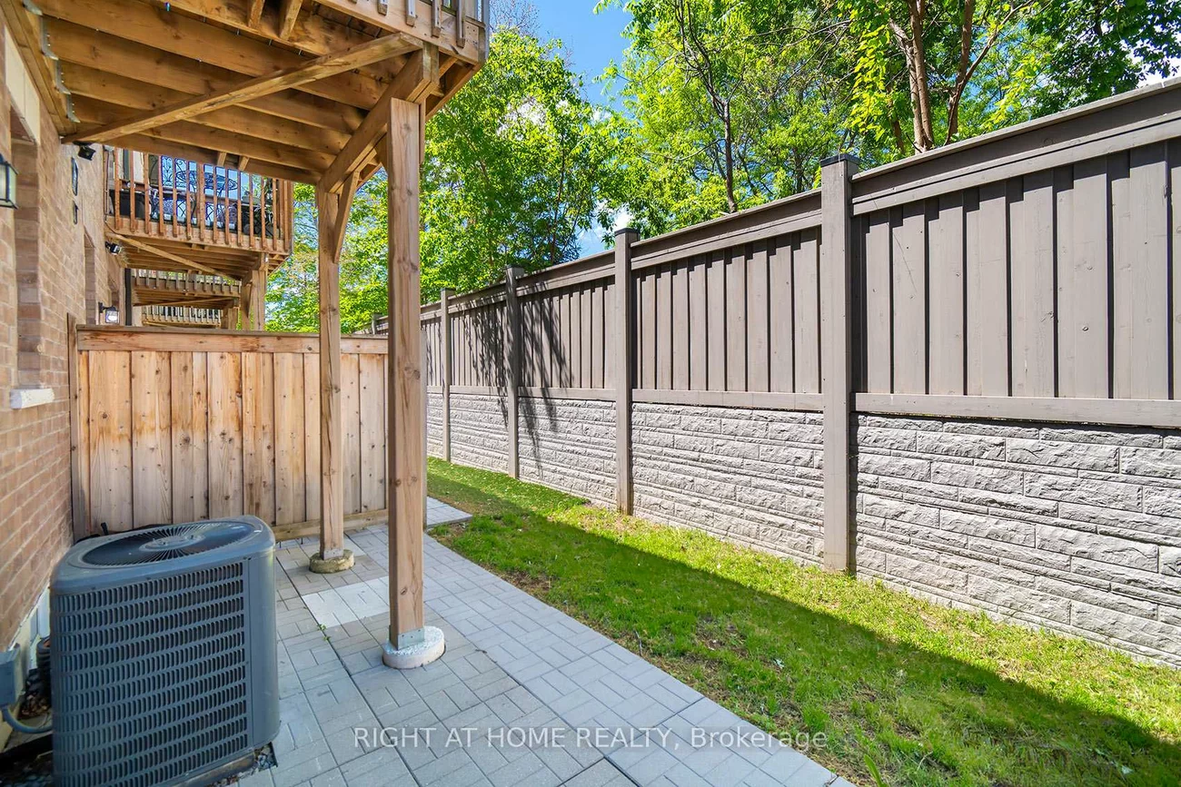 2, Queen Mary, East Woodbridge, Vaughan