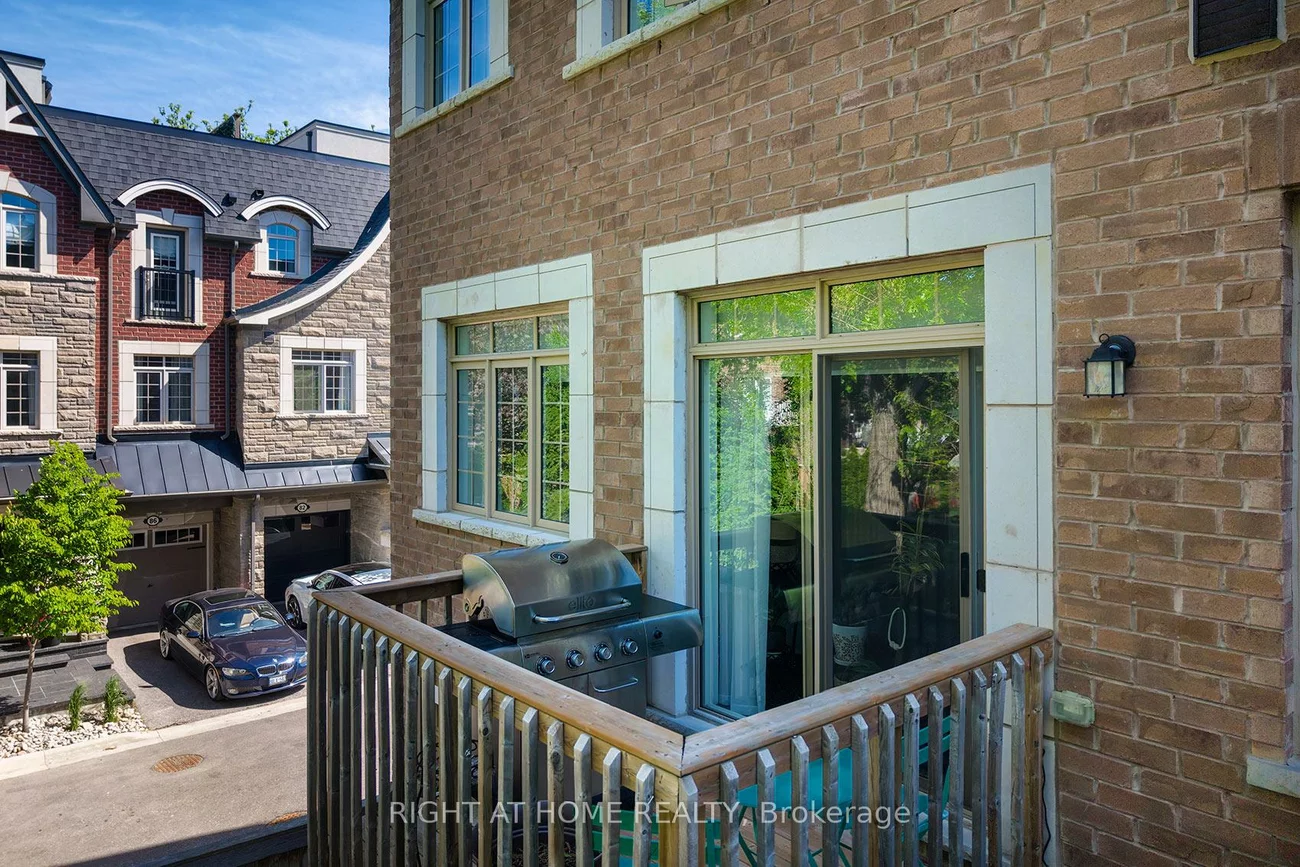 2, Queen Mary, East Woodbridge, Vaughan
