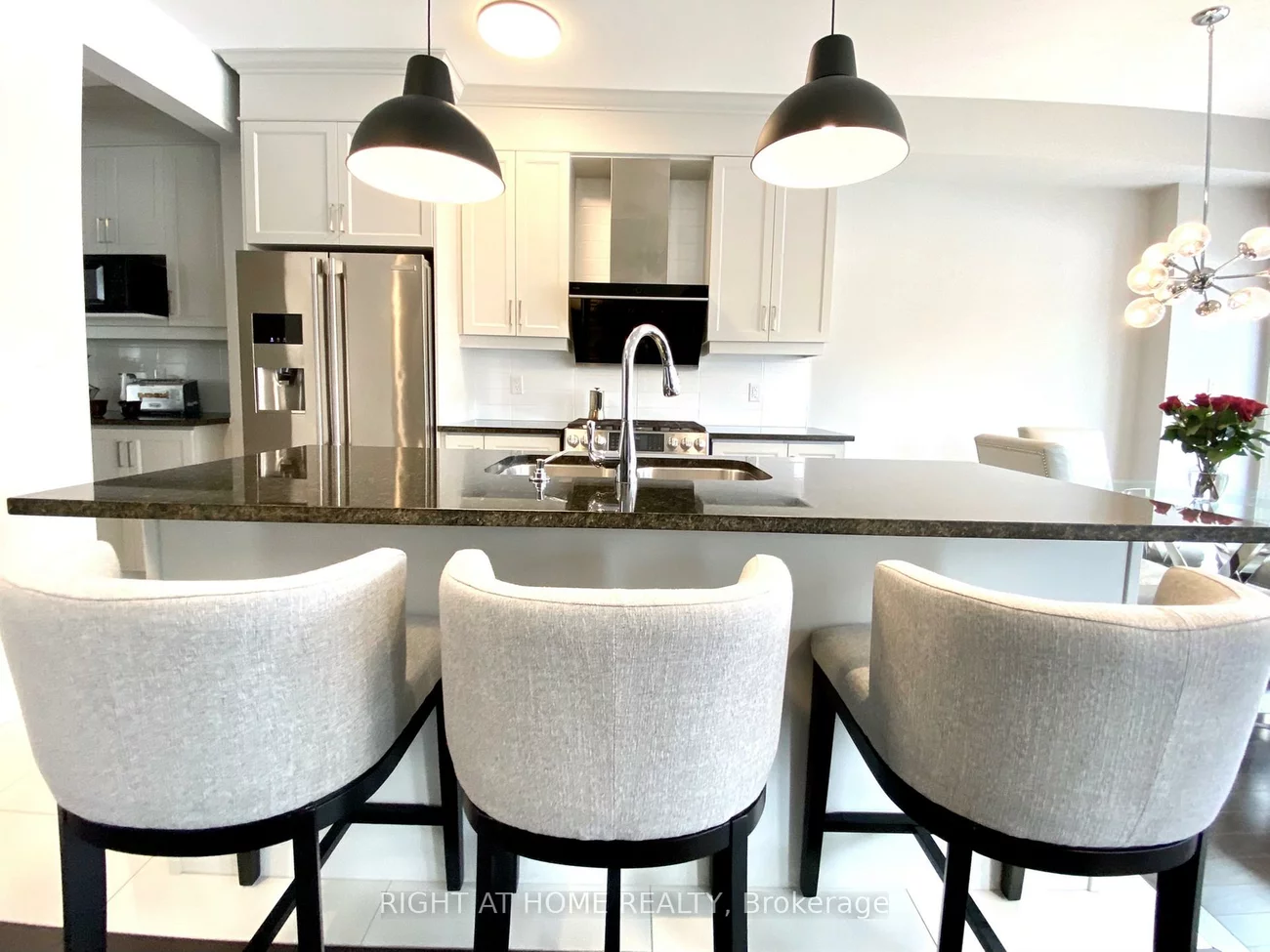 2, Queen Mary, East Woodbridge, Vaughan